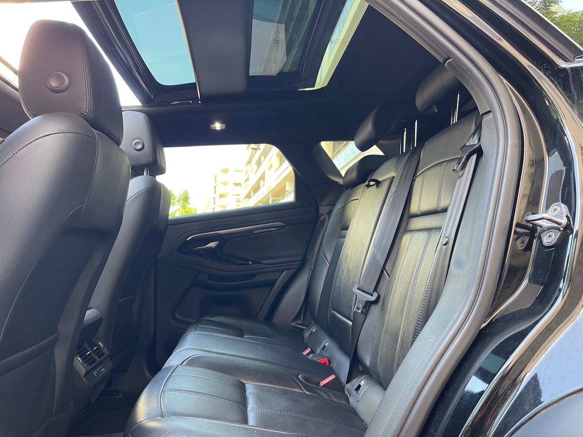LAND ROVER EVOQUE 2.0 D 150CV / R DYNAMIC/ Toit Ouvrant / Full Black / Toutes Options