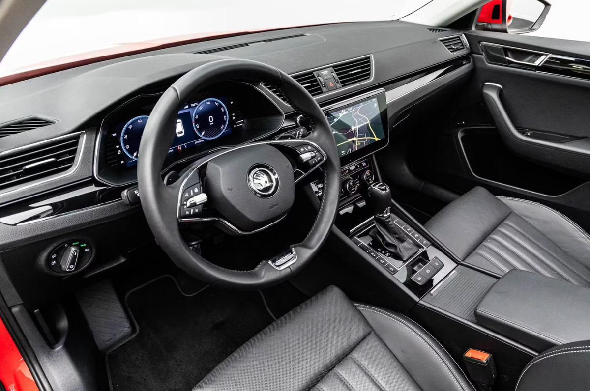 Skoda Superb Combi III 2.0 TDI 200ch SCR Laurin&Klement 4x4 DSG7 Toit ouvrant Canton Attelage