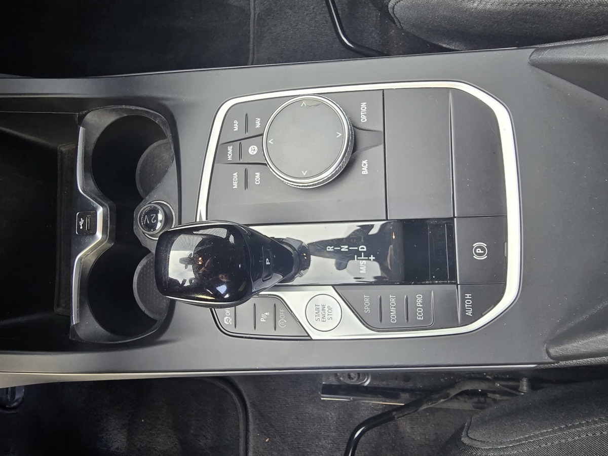 Bmw Série 1 118 dA 150cv Business Design "Première main et Suivi d'entretien" TVA Récupérable