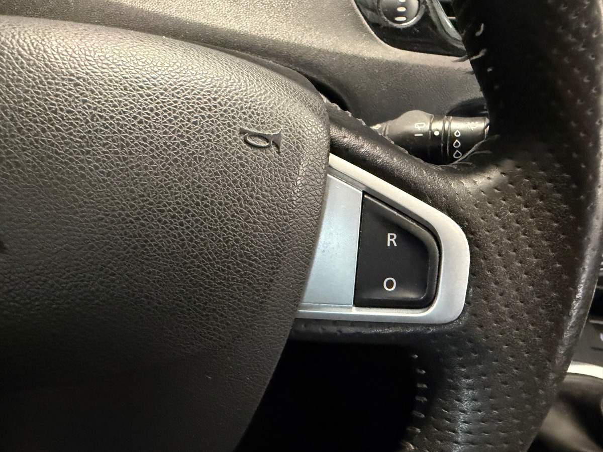 RENAULT Megane Scenic 1.9 dci EDC Bose 1ere Main / Kit distribution Ok