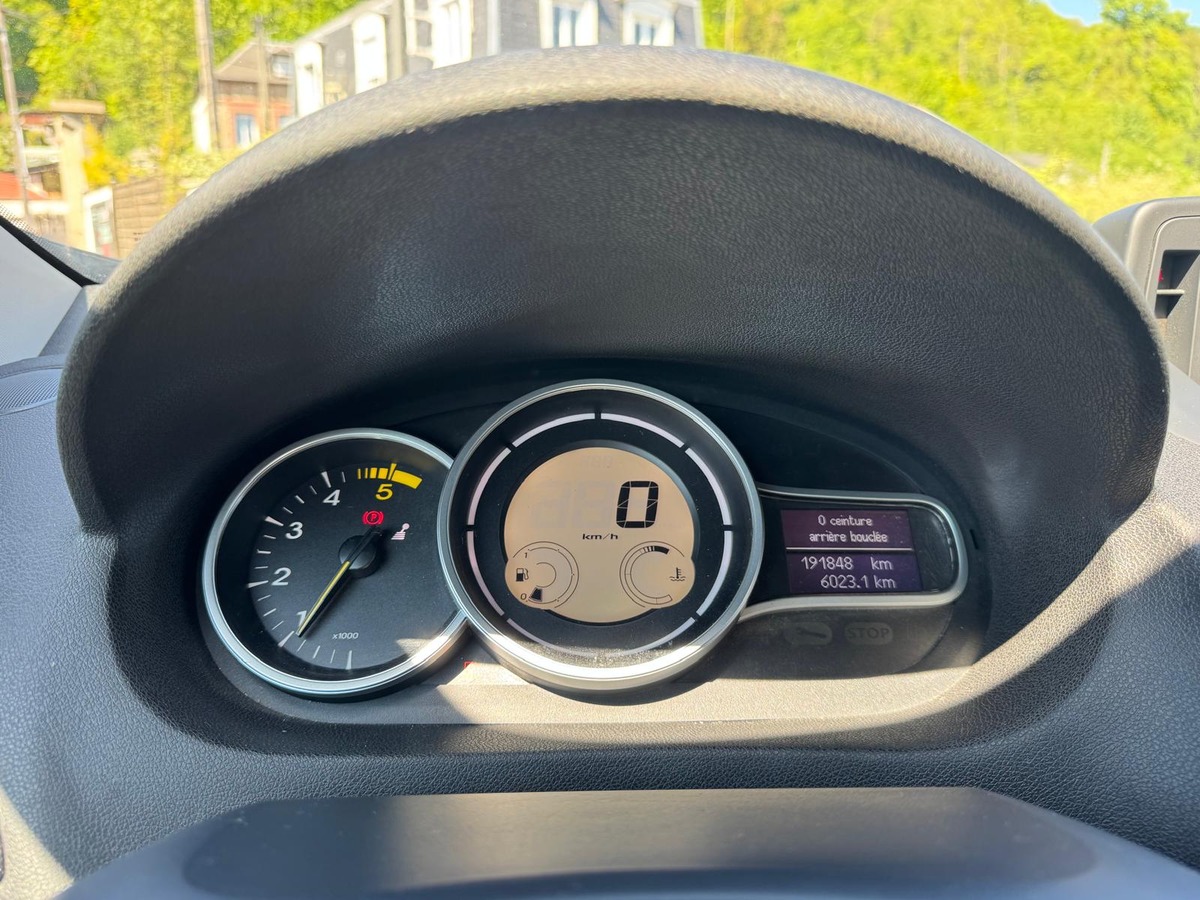 RENAULT Megane III 1.5 DCI 110CH EXPRESSION