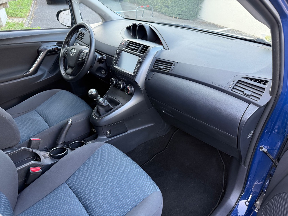 Toyota Verso 1.6 D-4D 112 CV tendance 1er main 4XCB