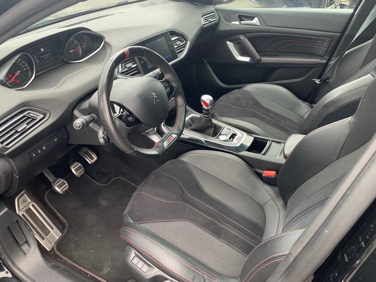 Peugeot 308 263 ch | GTI | Mirror Screen | Régulateur vitesse | Radar stationnement avant, arriére