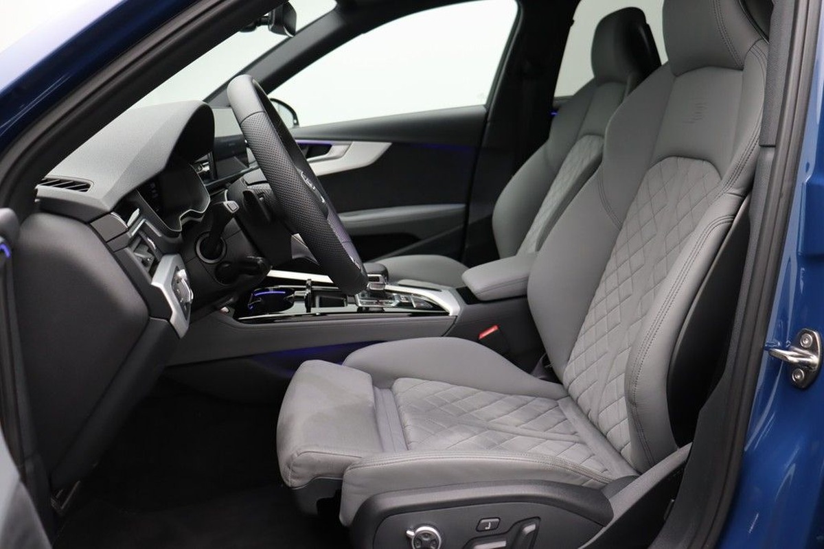 Audi S4 V 3.0 TDI 341ch quattro tiptronic 8