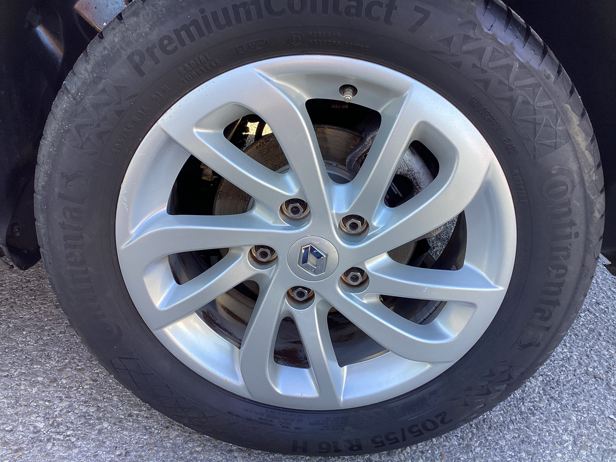 RENAULT Megane 1.2 Paris