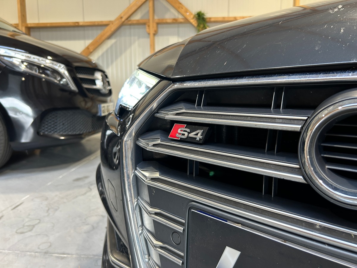Audi S4 Avant 3.0 TFSi V6 24V Tiptonic 354 cv / Garantie