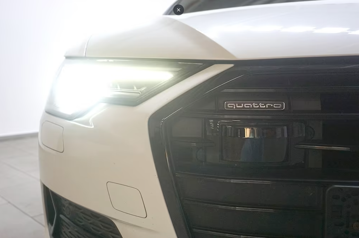 Audi A6 Avant V 40 TDI 204ch S line quattro S tronic 7/Bang&Olufsen/Toit ouvrant/Attelage/Caméra