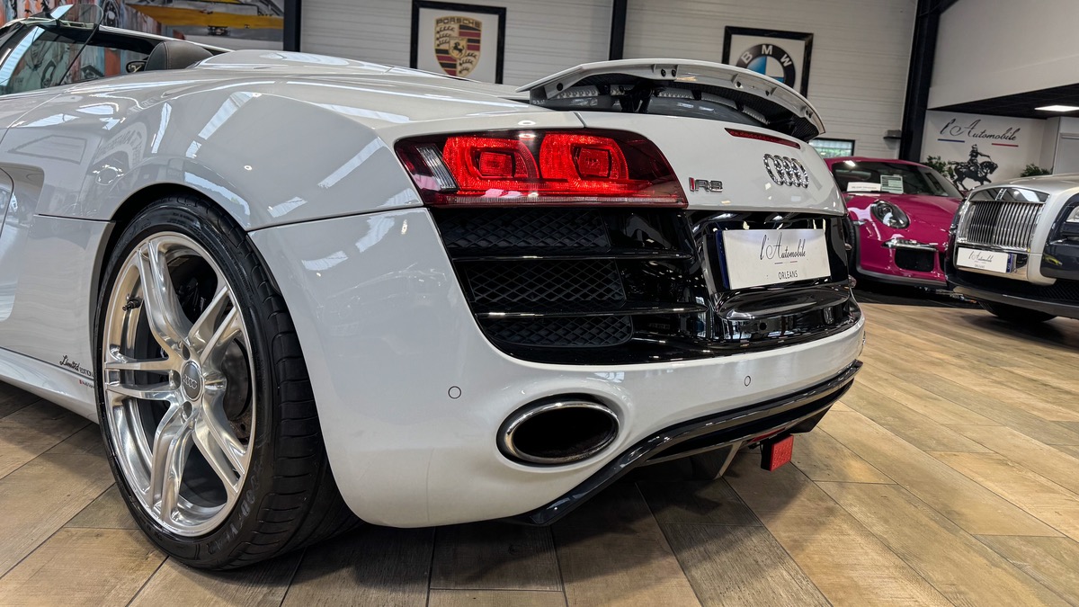 Audi R8 Spyder V10 5.2 FSI QUATTRO R-Tronic / 577 CV / CONFIG RARE