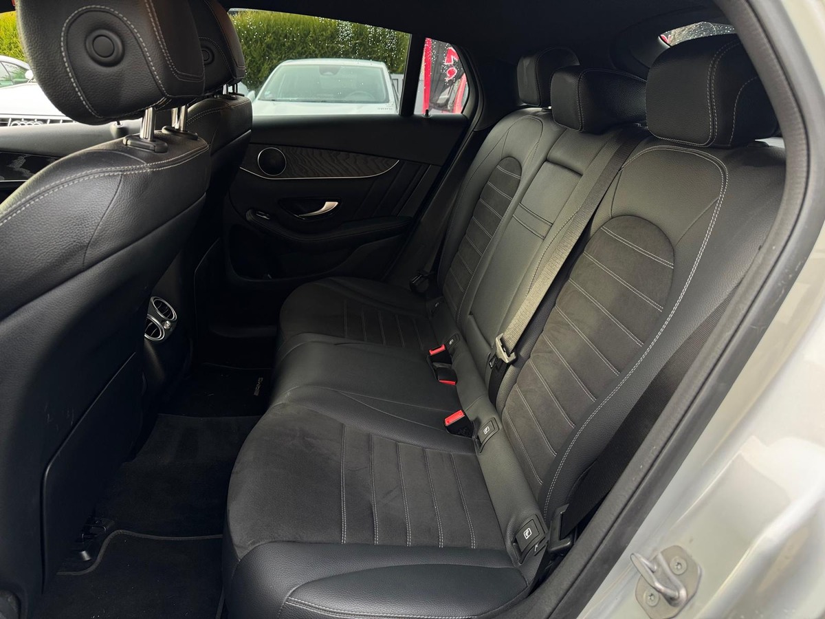 Mercedes-Benz GLC Coupé 300d 245 AMG Line