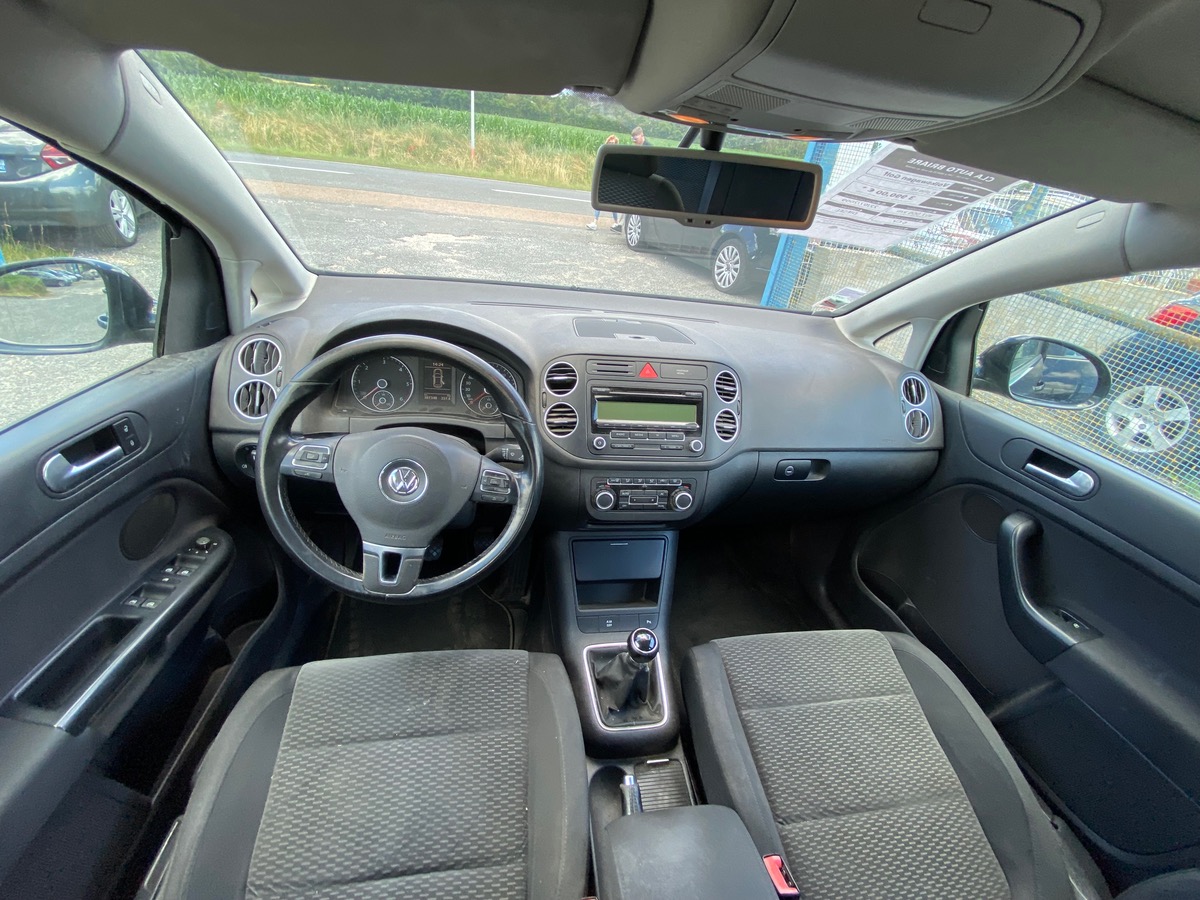 Volkswagen Golf 6 plus 2.0 tdi 110cv 307280km embrayage + volant moteur neuf