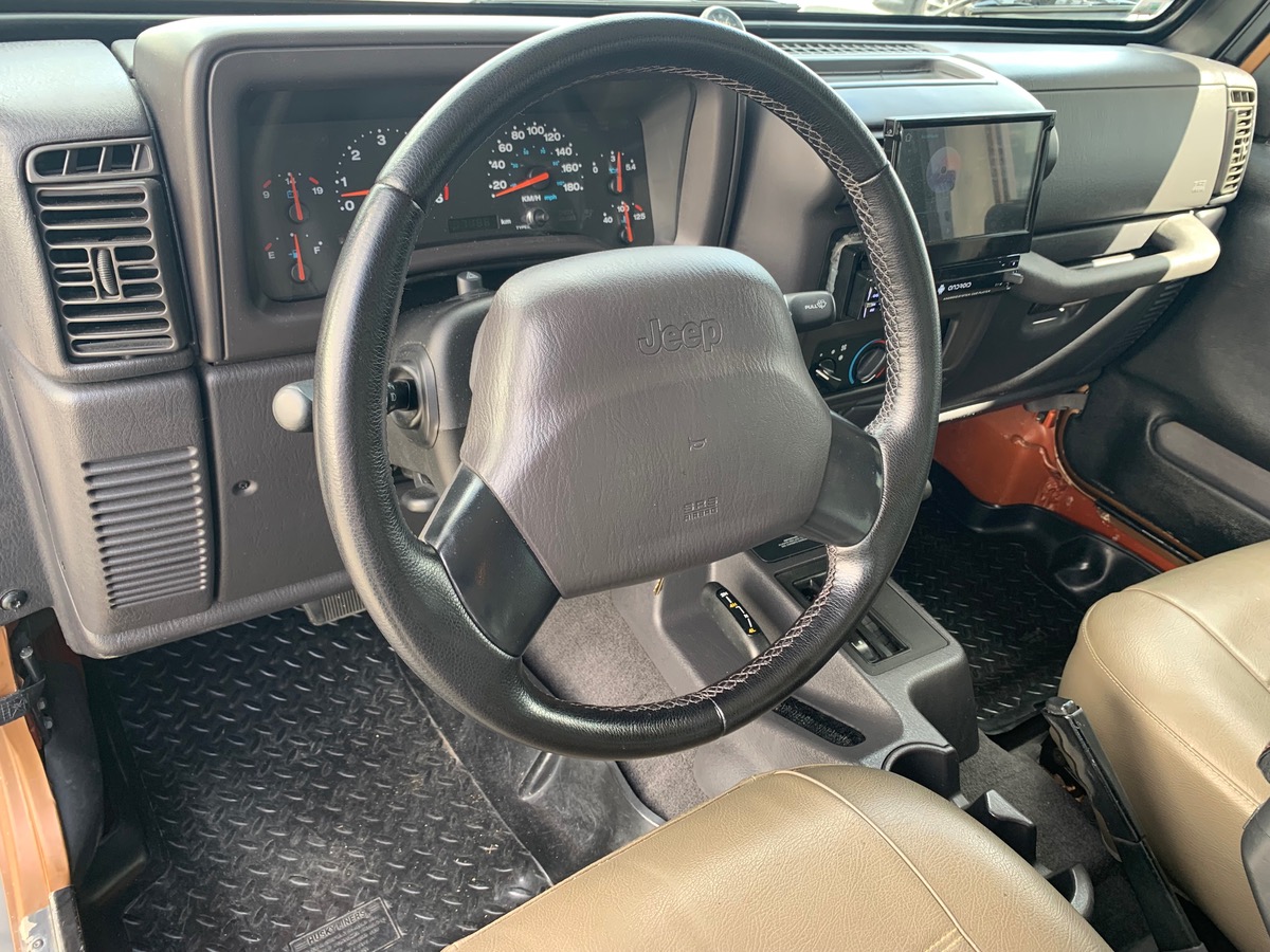 Jeep Wrangler 4WD | 177 ch | Reprogammation éthanol | Boite auto | Climatisation | Marchepieds