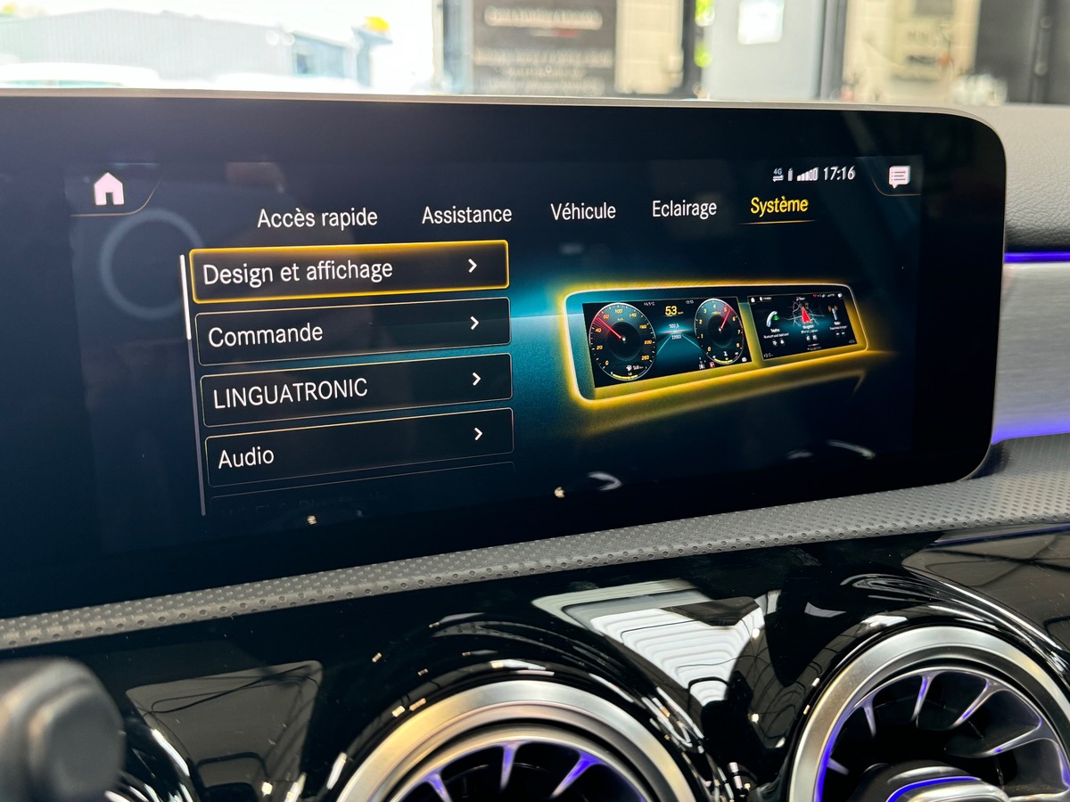 Mercedes-Benz Classe A 220D 190CV AMG LINE TOIT PANORAMIQUE / BURMESTER