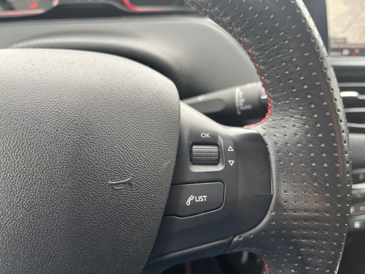 Peugeot 2008 1.6 BlueHDi 120ch GT Line S&S, CAMERA DE RECUL, GPS