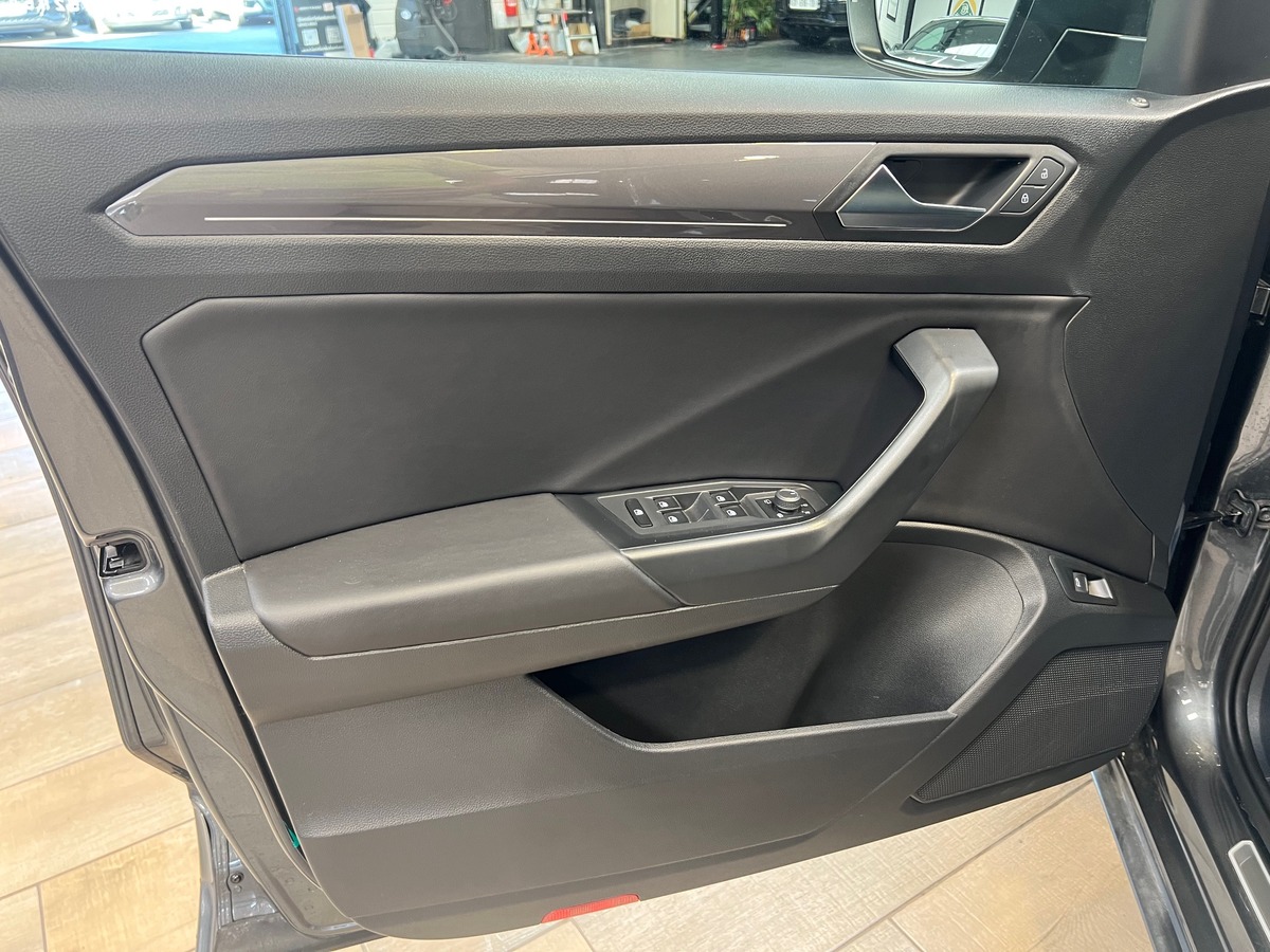 Volkswagen T-Roc 1.5 TSi 150 cv EVO DSG7 R-LINE
