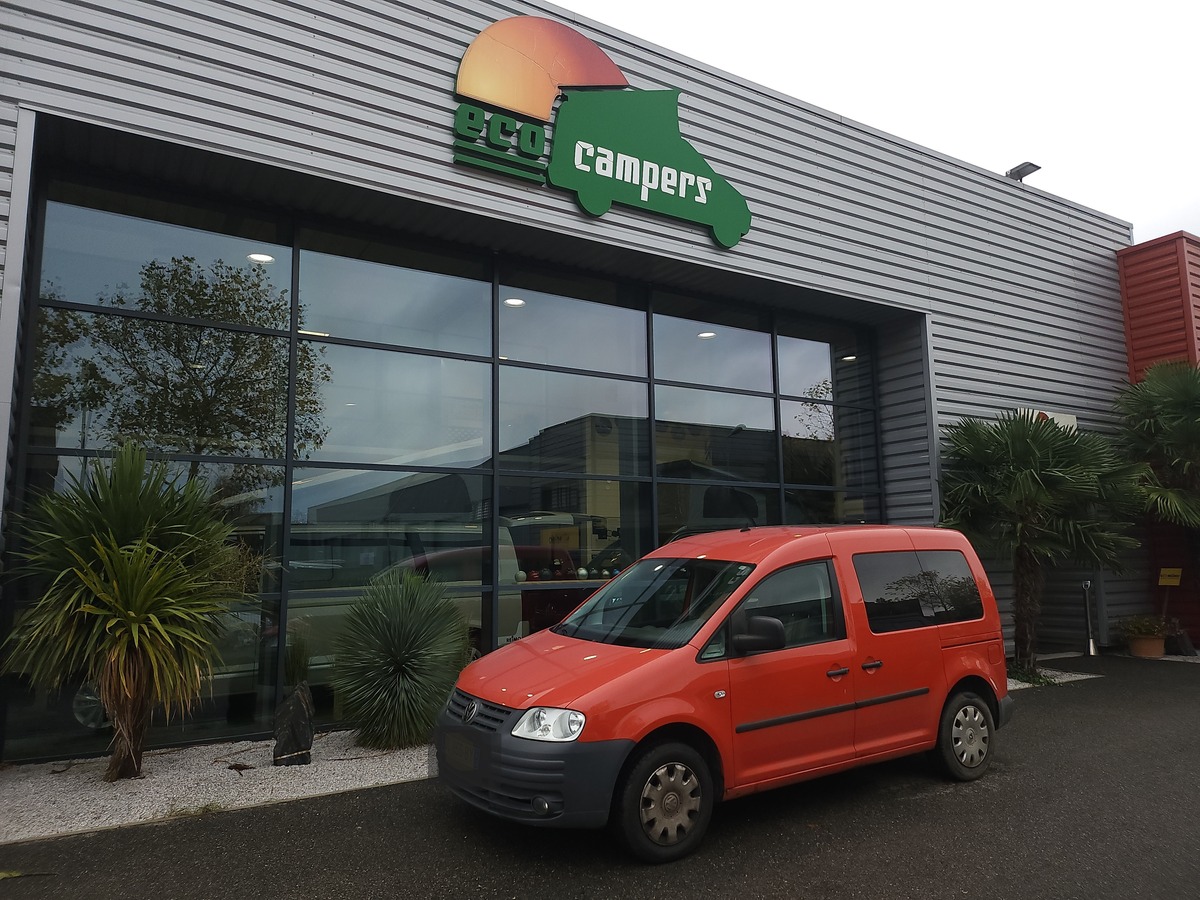 Volkswagen Caddy CADDY III - VERSION TRAMPER - 75CH DIESEL - DVSOL