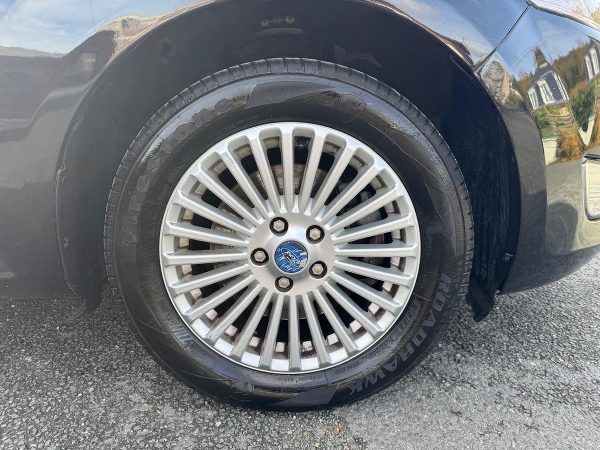 Ford Mondeo 2.0 140 TDCi Titanium-DISTRIBUTION NEUVE-GARANTIE