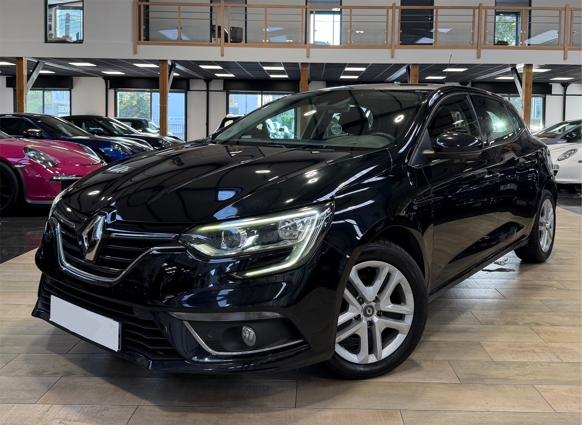 RENAULT Megane IV Blue DCI 115 cv EDC Business