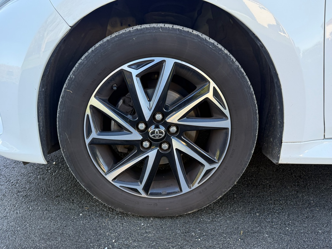 Toyota Yaris 70 VVT-I DESIGN