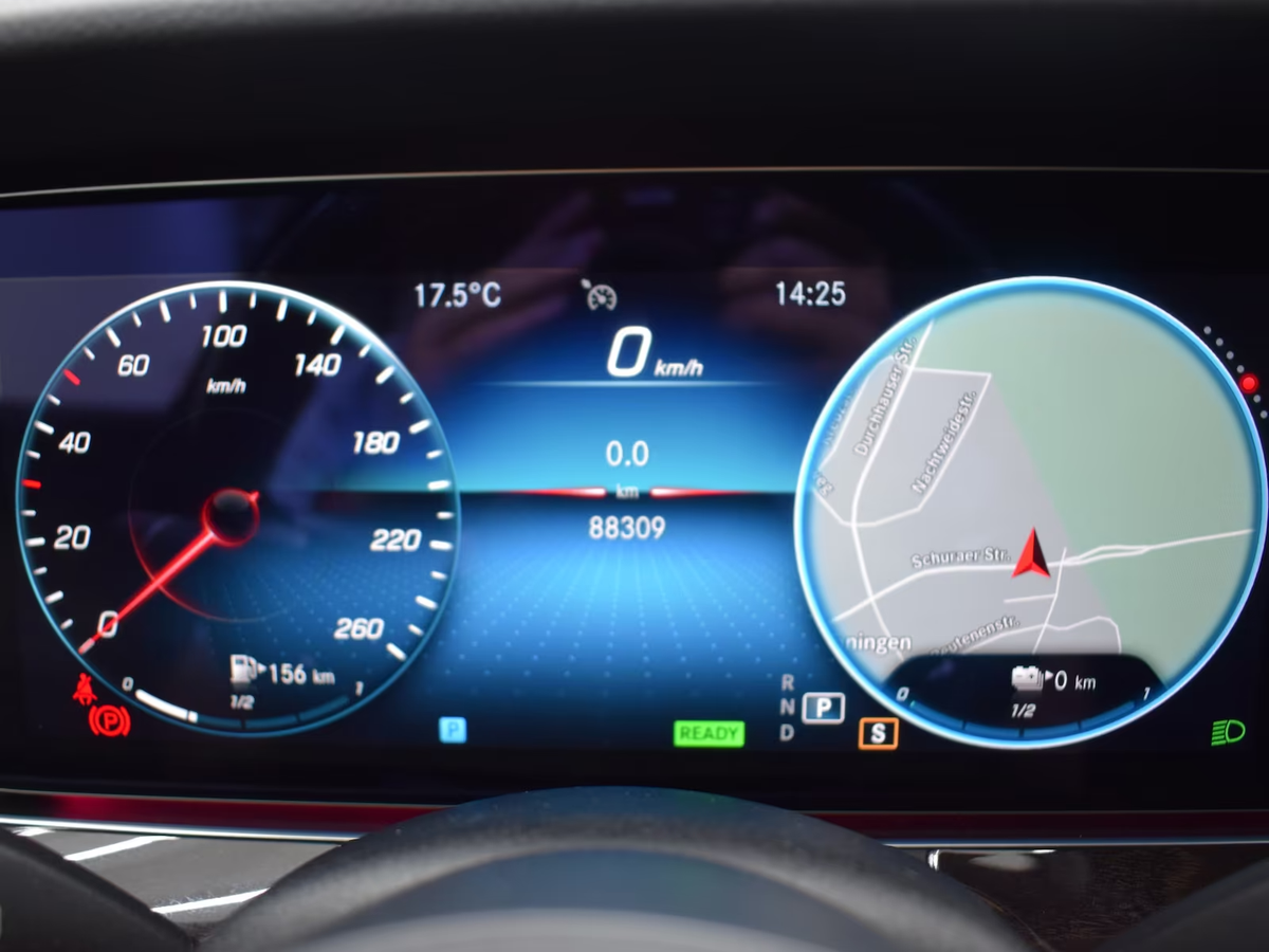 Mercedes-Benz Classe E Break 300 e 211+122ch AMG Line 9G-Tronic Hybride