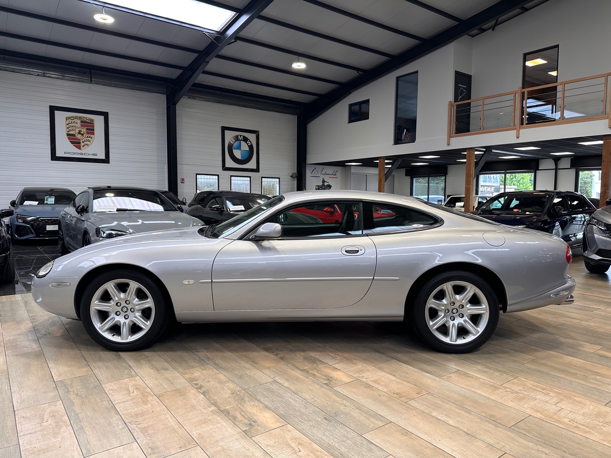 Jaguar XK8 Coupe 4.0l V8