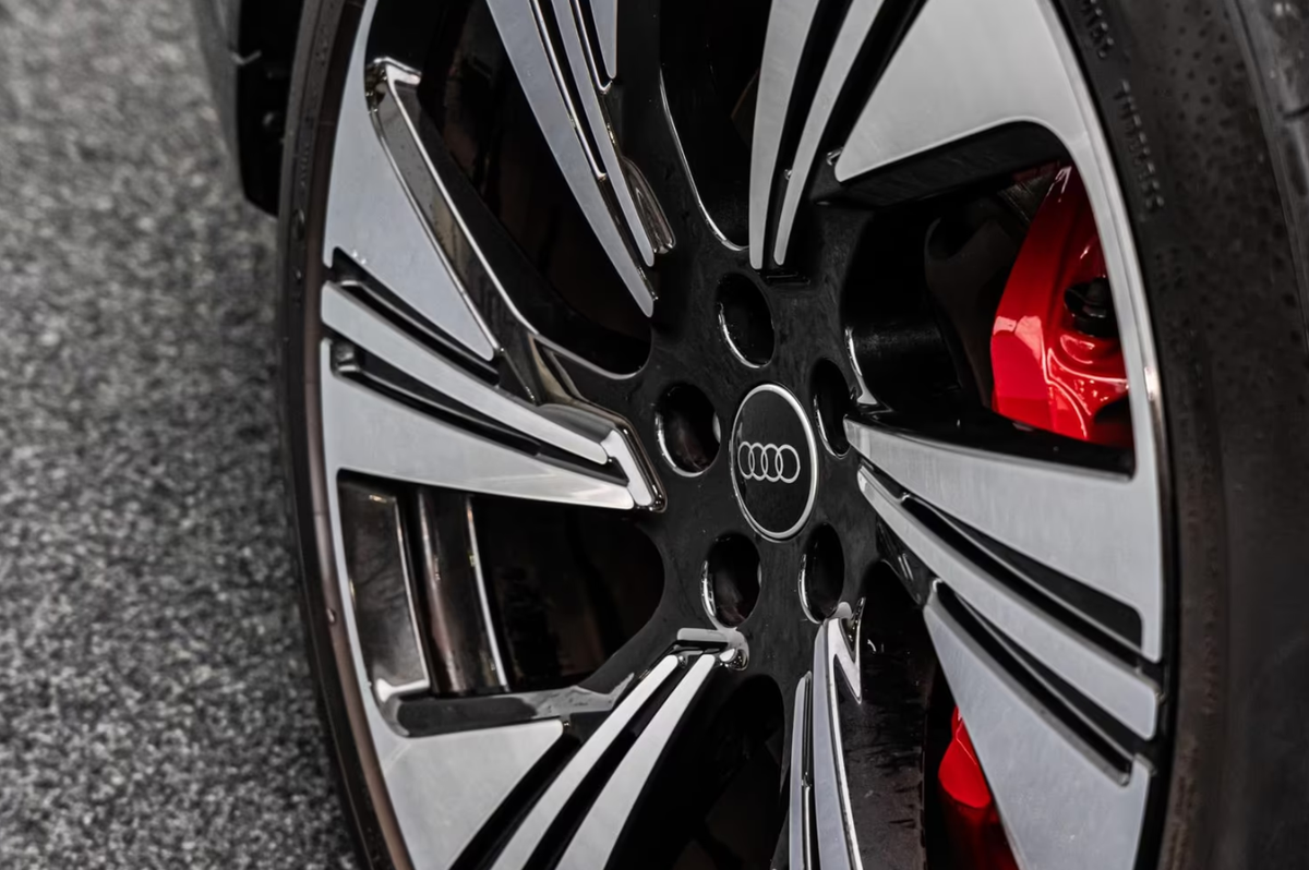 Audi Q8 e-tron 55 408ch S Line quattro Bang&Olufsen Toit ouvrant