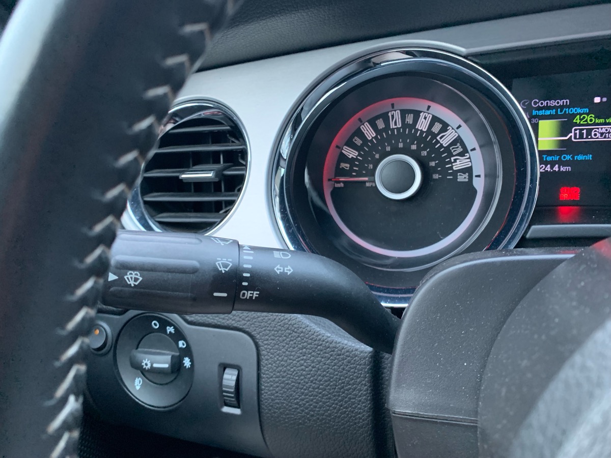 Ford Mustang 305 ch | Reprogrammation Ethanol | Intérieur cuir | Siéges avant chauffants