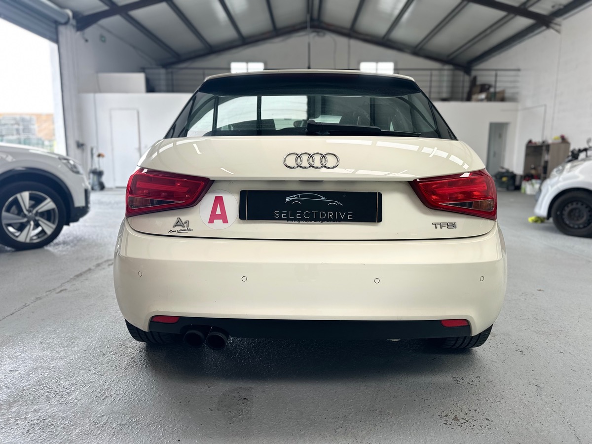 Audi A1 1.4 TFSI 122 AMBITION LUXE S TRONIC