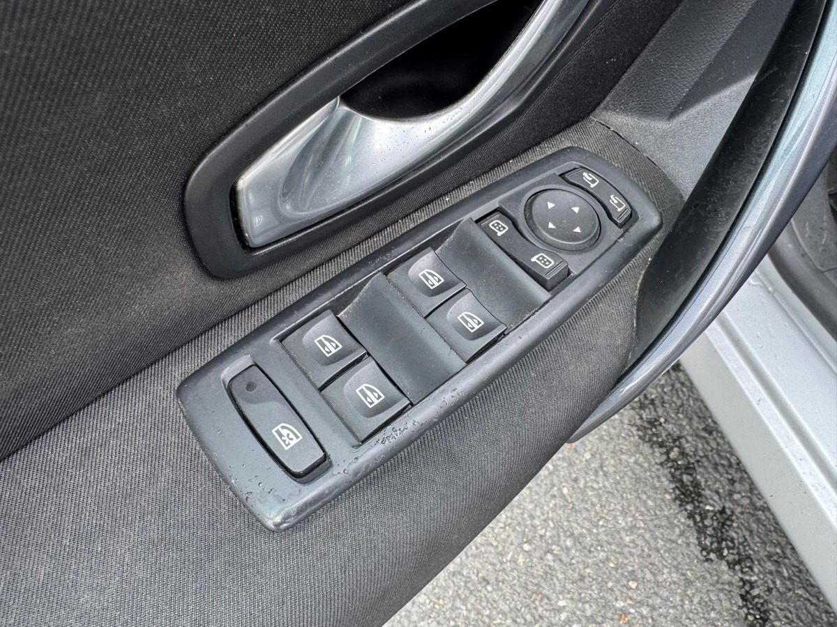 RENAULT Laguna III 1.5 dCi Black Edition - Révisée - Garantie