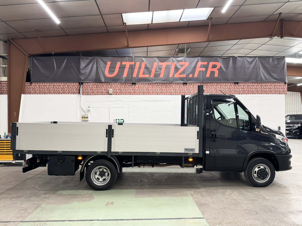 Iveco Daily 35C18 HI-MATIC 180cv plateau roues jumelées 51.452 kms