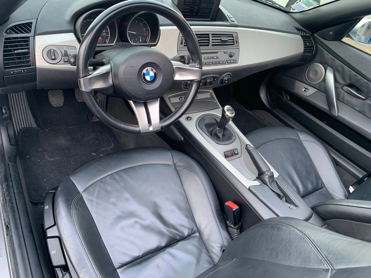 Bmw Z4 231 ch | 3.0L | Roadster | Cuir | GPS | Radar de recul | Climatisation | Pack Nord