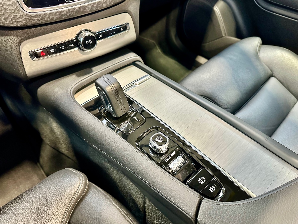 Volvo XC90 II (2) Recharge T8 390 AWD Inscription Geartronic 8 7PL f