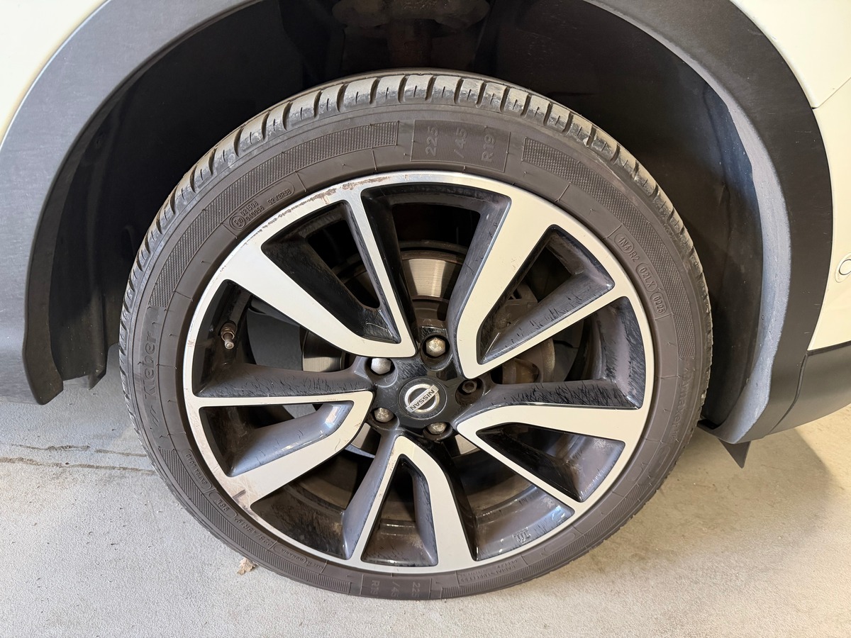 Nissan Qashqai Tekna 1.6 dci 130cv Moteur à chaîne / Caméra 360° / Sièges Av Chauffant