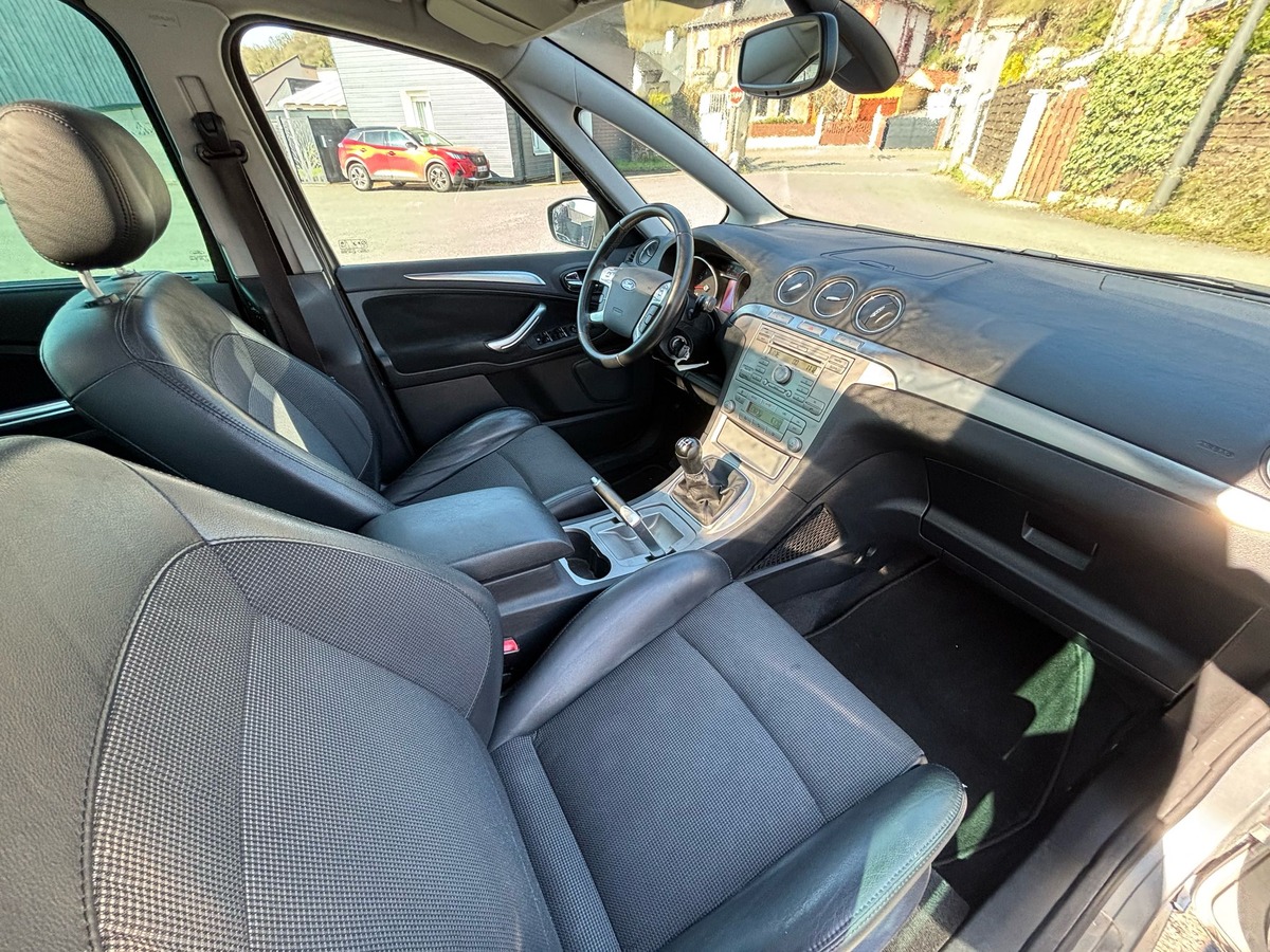 Ford S-max 2.0 145 Ambiente - Révisé - GARANTIE