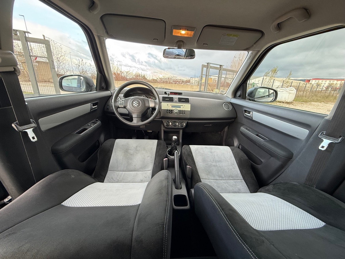 Suzuki Swift 1.3i 92CH EMBRAYAGE NEUF PARFAITE ÉTAT