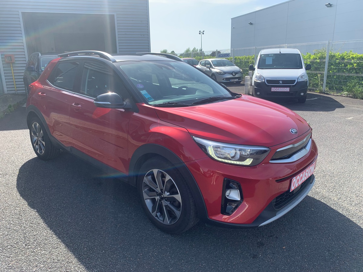 Kia Stonic 120 ch | Premium | Caméra recul | Régulateur vitesse | Apple car Play | Siéges chauffants