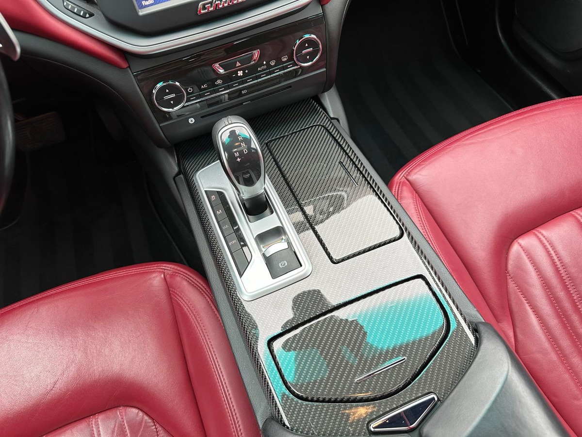 Maserati Ghibli 3.0 V6 diesel 275CV