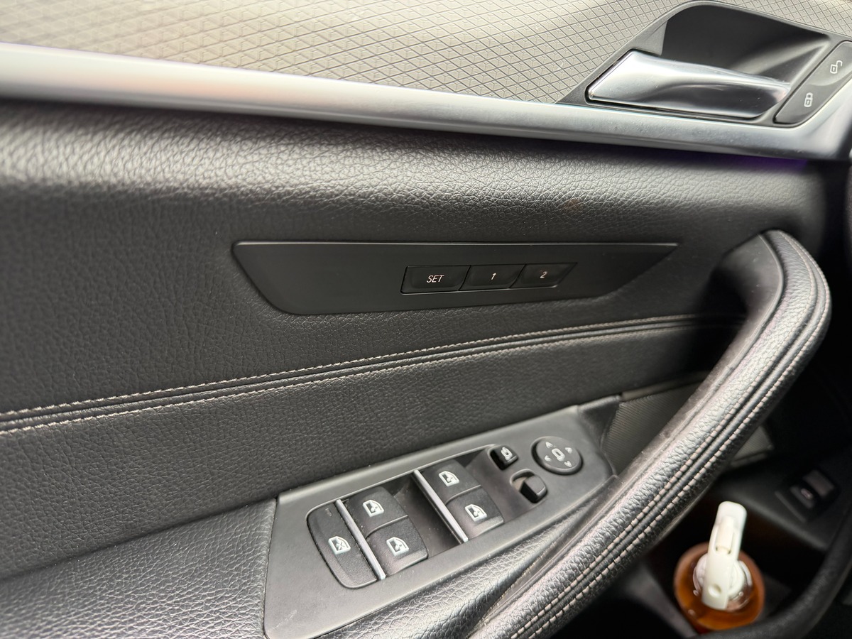 Bmw Série 5 G30 520D xDrive 190 ch BVA 8 M Sport Harman Kardon / Toit ouvrant / Caméra 360°