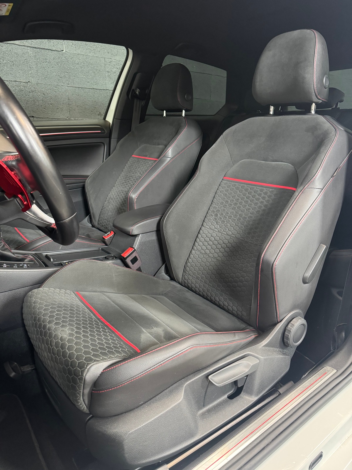 Volkswagen Golf 7 GTI PERFORMANCE 2.0 245 DSG7