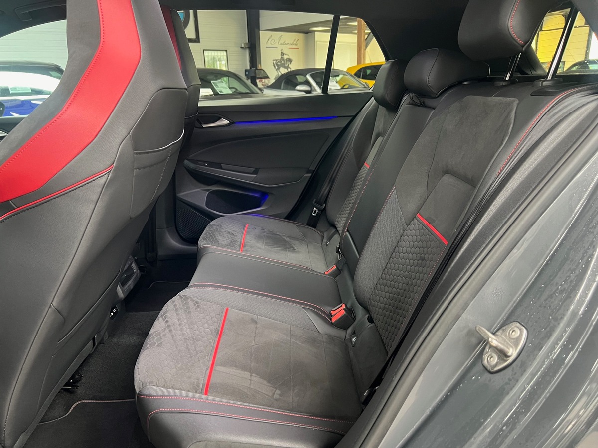 Volkswagen Golf VIII GTI CLUBSPORT 2.0 TSI 300 ch DSG7 + attelage amovible