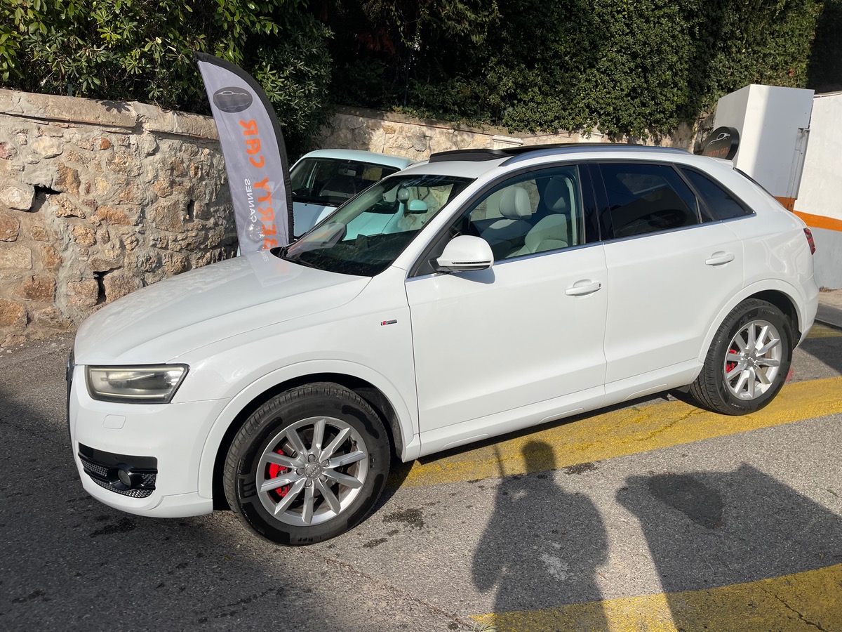 Audi Q3 2.0 TDI 140 CV Quattro / S Line/  Toit ouvrant / Ambition Luxe /Caméra