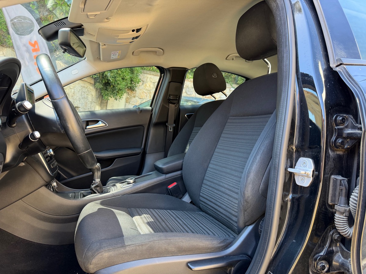 Mercedes Benz Classe A 160 1.5 CDi 90 CV / Clim / Jantes / Boite 6