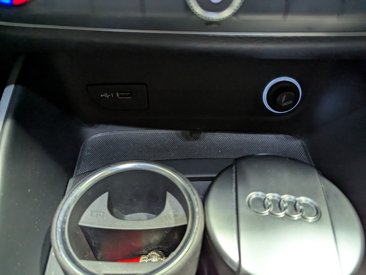 Audi A3 1.4 TFSI 150 S tronic 7 Design Luxe LIMOUSINE SEDAN