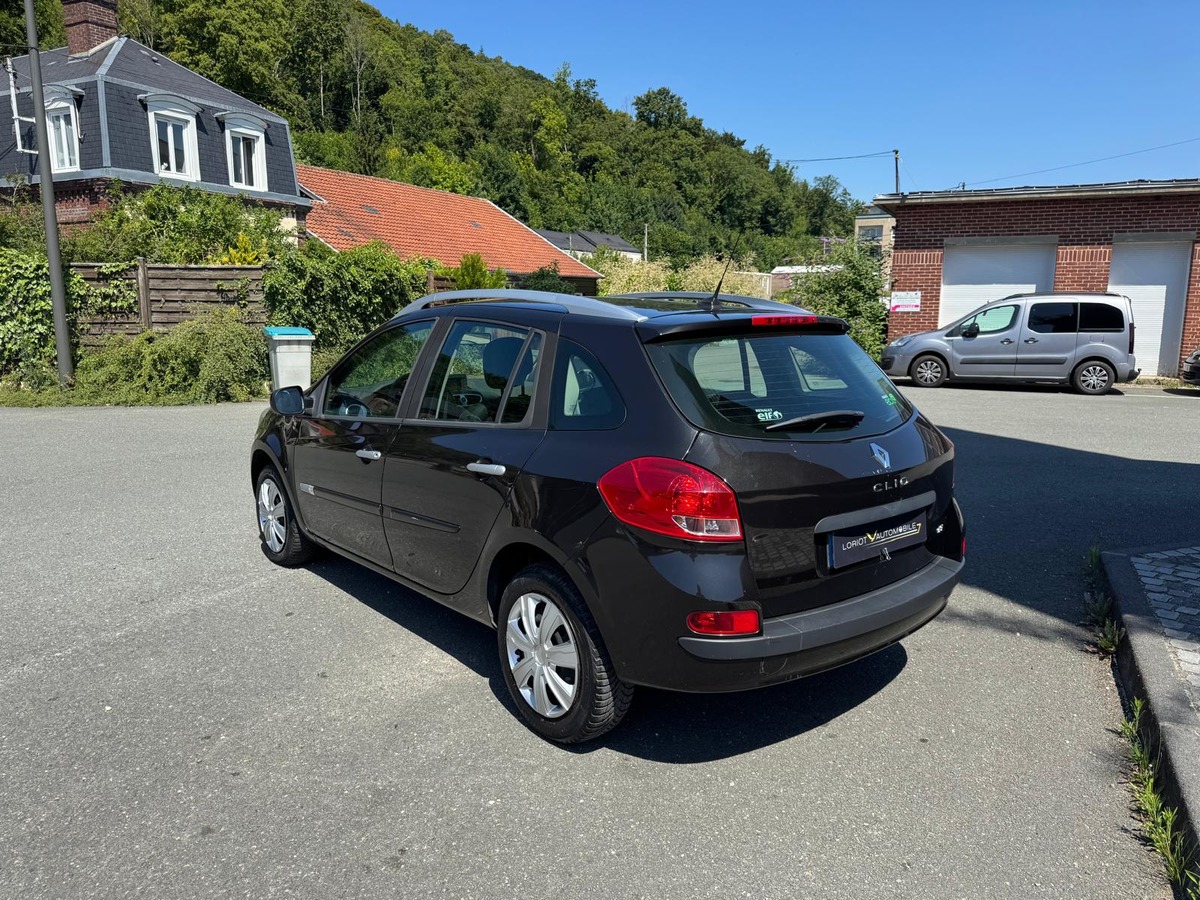 RENAULT Clio III estate 1.5 dci authentique - garantie