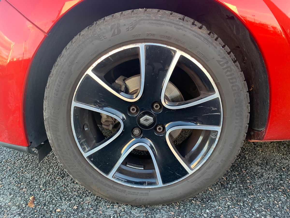 RENAULT Clio IV 90 ch | GPS | Régulateur de vitesse | Climatisation | Bluetooth | Démarrage sans clé