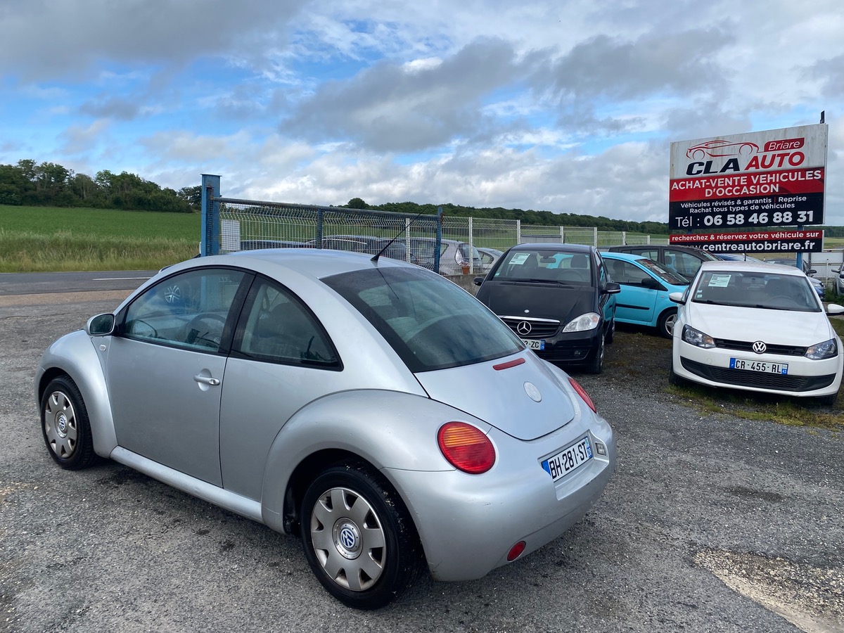 Volkswagen NEWBEETLE 1.6i 100cv 200211km