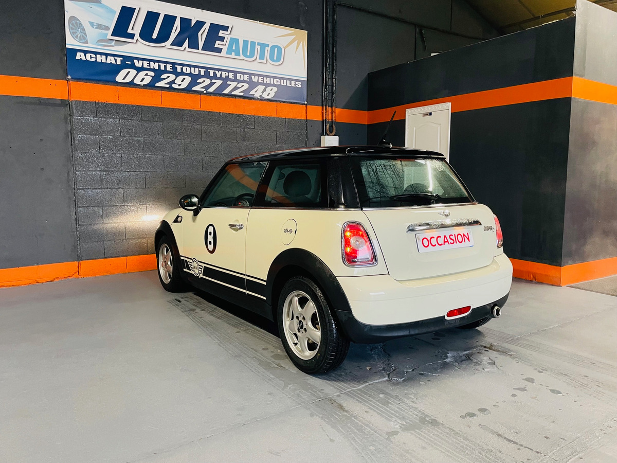 Mini Cooper   1.6 d 110 ch.  Pack Clim