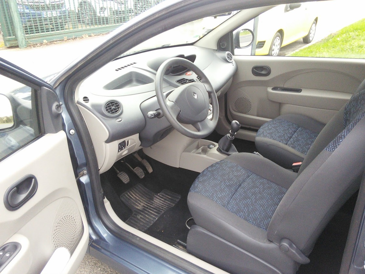RENAULT Twingo 1.2 75 Authentique CLIM