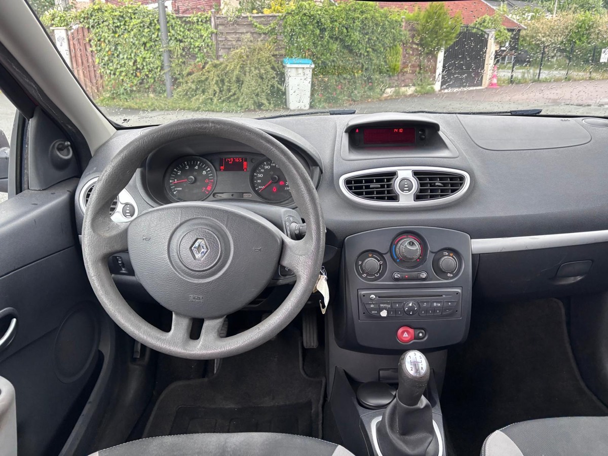RENAULT Clio III 1.2 75cv - Première main - Garantie