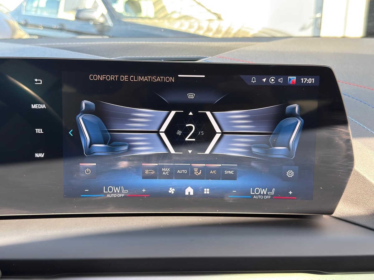 Bmw Série 1 120 iA Msport / Toit panoramique / Attelage / CarPlay / Caméra de recul
