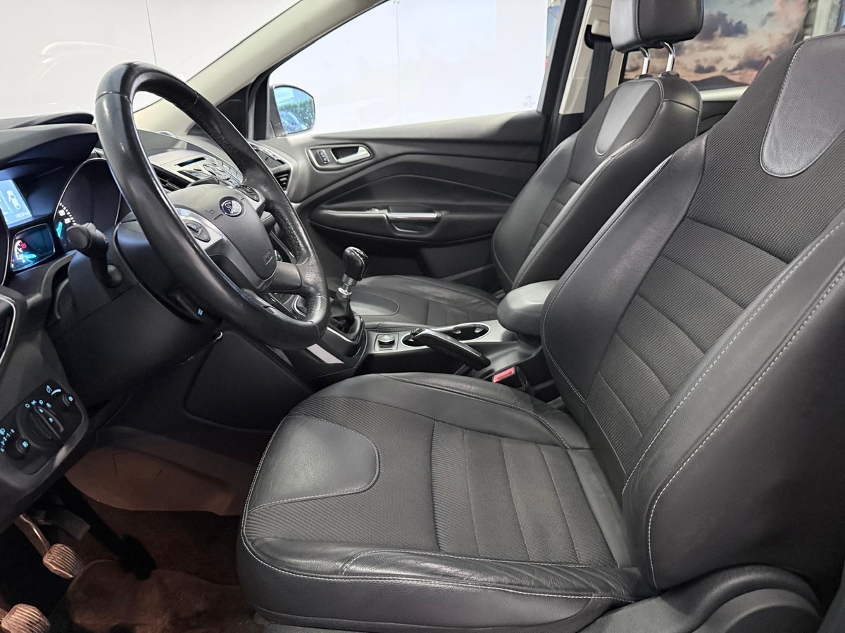 Ford Kuga 2.0 TDCI 136   TITANIUM 4X 2 Première main